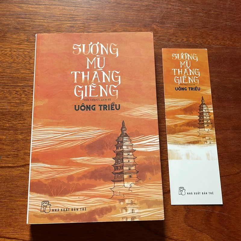 II Tiểu Thuyết Lịch Sử: Sương Mù Tháng Giêng - Uông Triều - 2015 517142