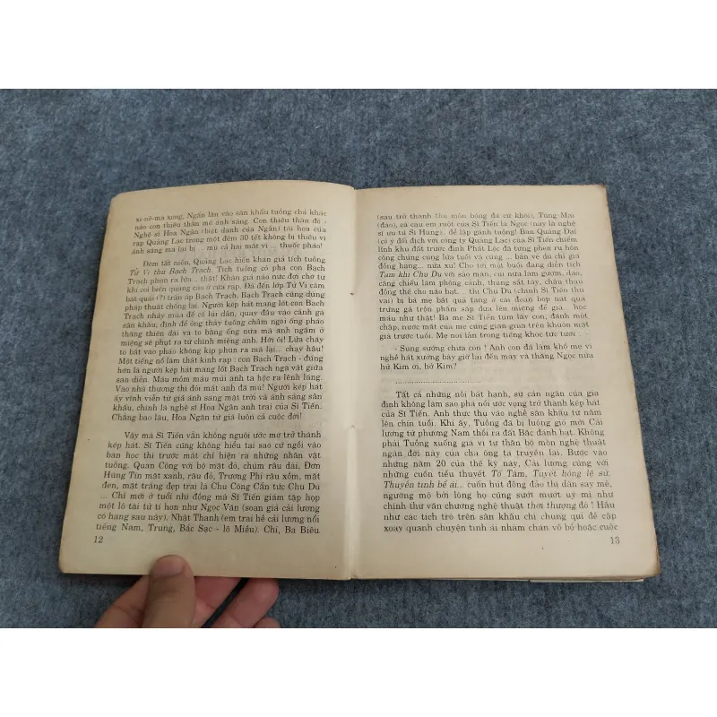 SÂN KHẤU MỘT ĐOẠN TRƯỜNG - NGUYỄN ÁNH 588680