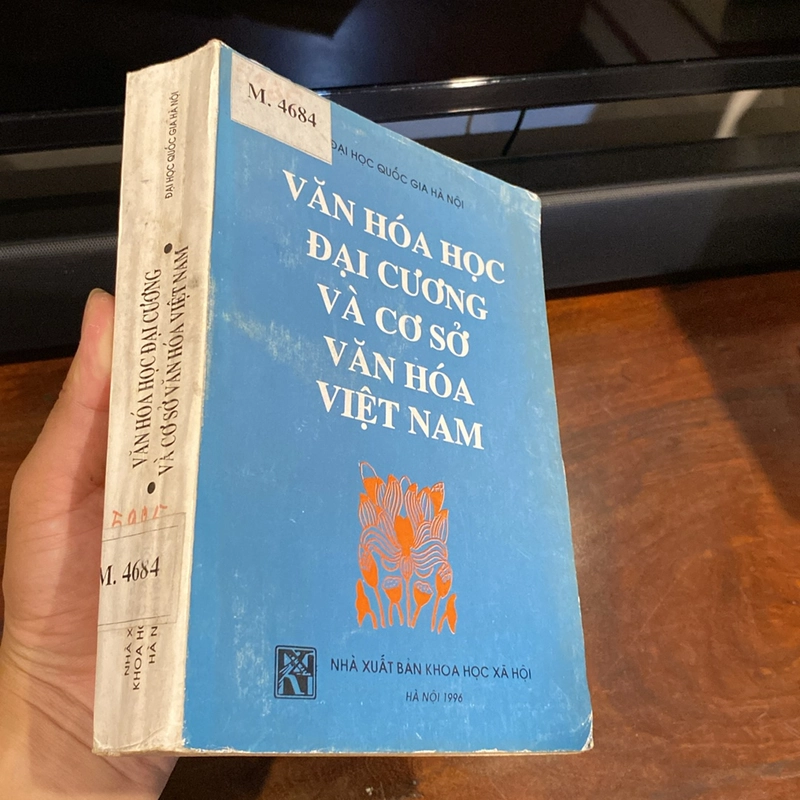 VĂN HÓA HỌC ĐẠI CƯƠNG VÀ CƠ SỞ VĂN HÓA VIỆT NAM - TRẦN QUỐC VƯỢNG (XB 1996) 470408