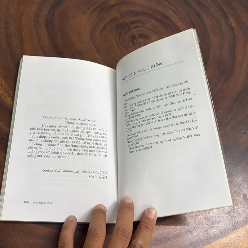 II Văn Học: Từ Khi Có Phượng - Nguyễn Ngọc Hưng - 2005 1001903