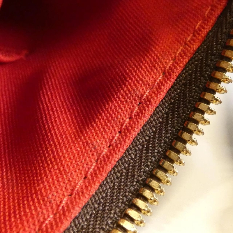 Túi xách vai Louis Vuitton Damier Thames PM N48180 613786