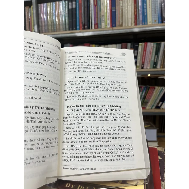 CÁC VỊ TRẠNG NGUYÊN BẢNG NHÃN THÁM HOA QUA CÁC TRIỀU ĐẠI PHONG KIẾN VIỆT NAM 594175