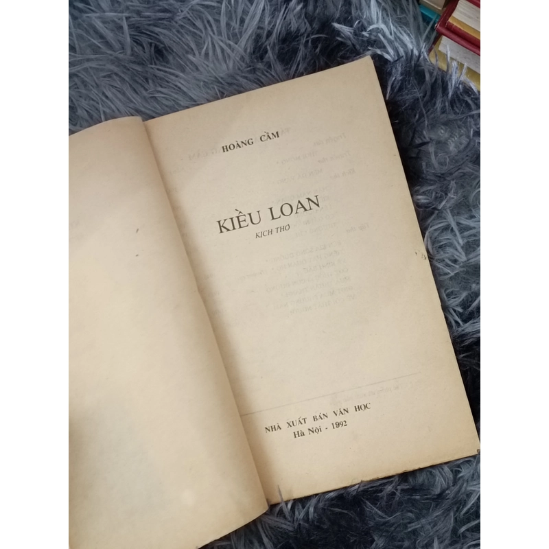 Kiều Loan (kịch thơ Hoàng Cầm) 478120