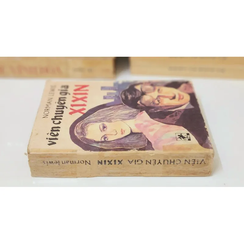 Tiểu thuyết VIÊN CHUYÊN GIA XIXIN (422 trang) 977450
