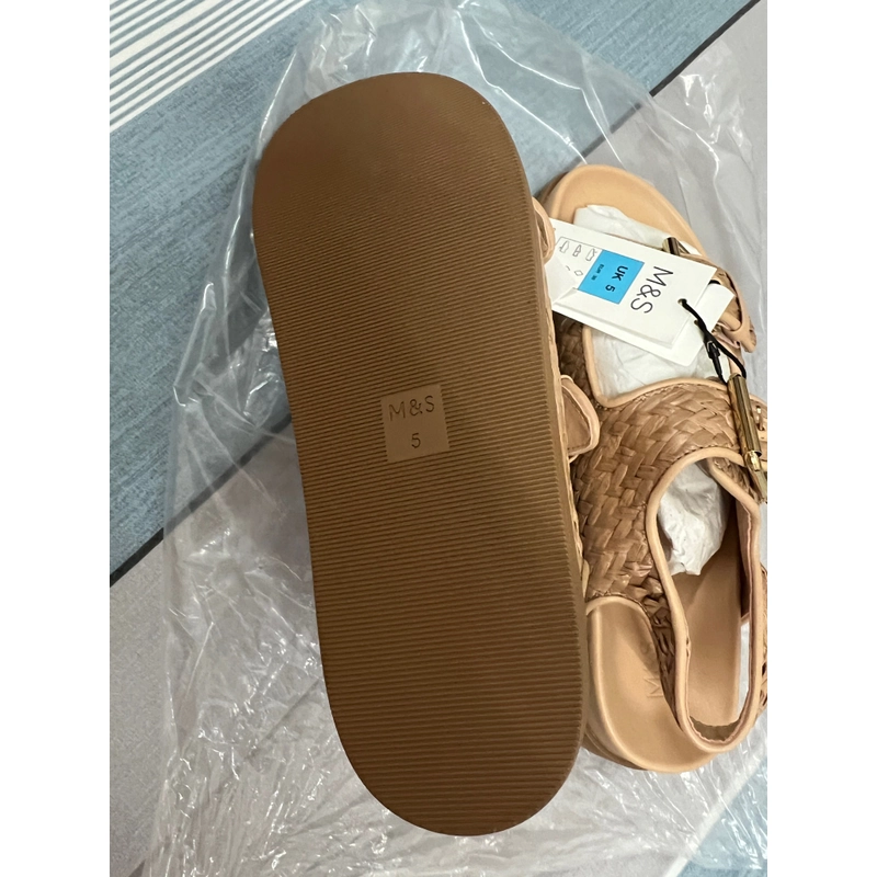 Giày cói M&S màu be size 38 cao 3cm chính hãng  277385