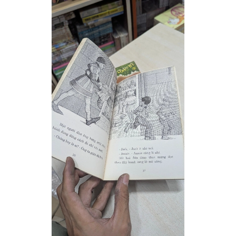 Series Cái chòi cây thần kỳ - Mary Pope Osborne 626012