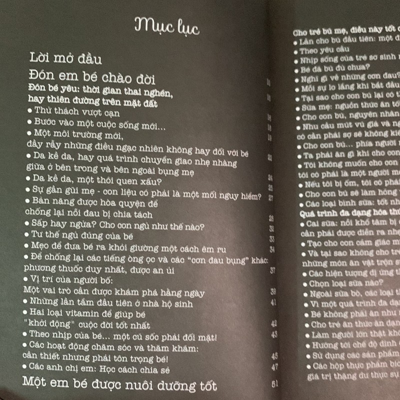 Sách mẹ và bé:ĐỂ LUÔN CƯỜI SAU TIẾNG KHÓC ĐẦU TIÊN(mới 98%) 149877