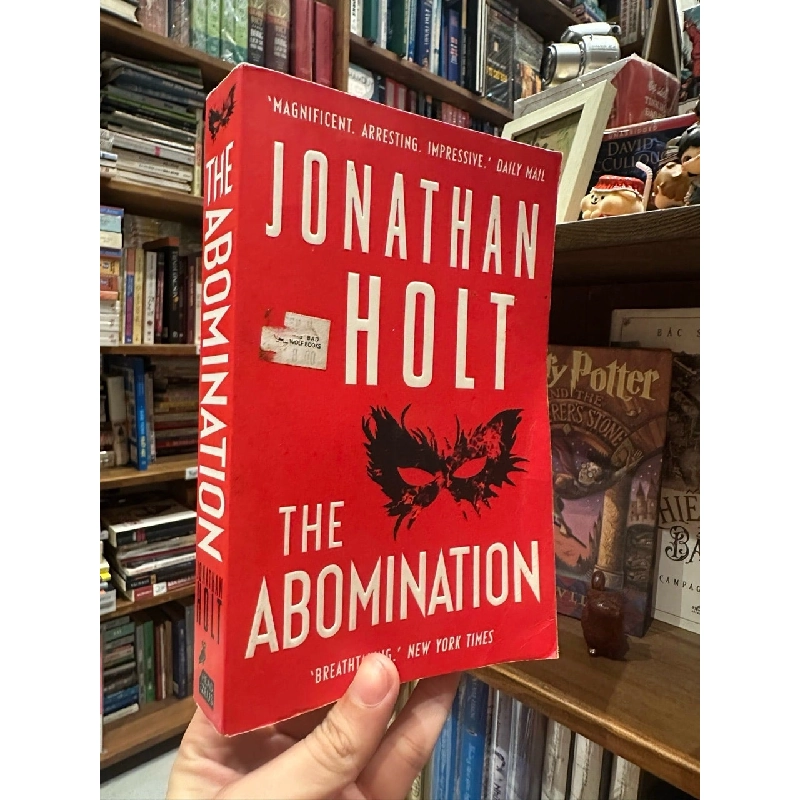 The Abomination - Jonathan Holt 1059741