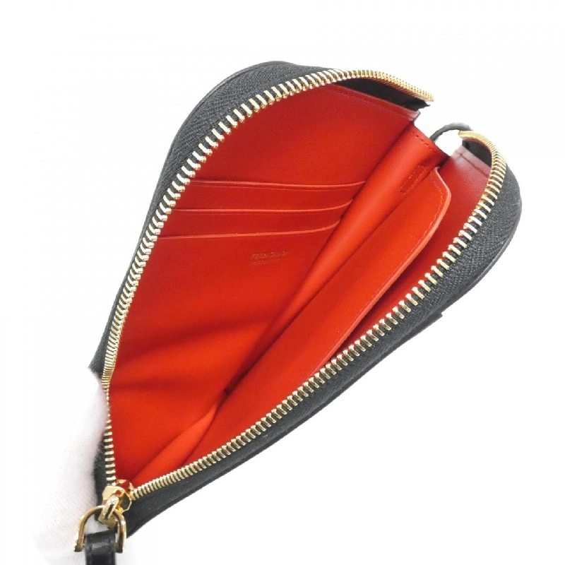 【Sản phẩm mới】Salvatore Ferragamo 22 0628 Ốp điện thoại 625999