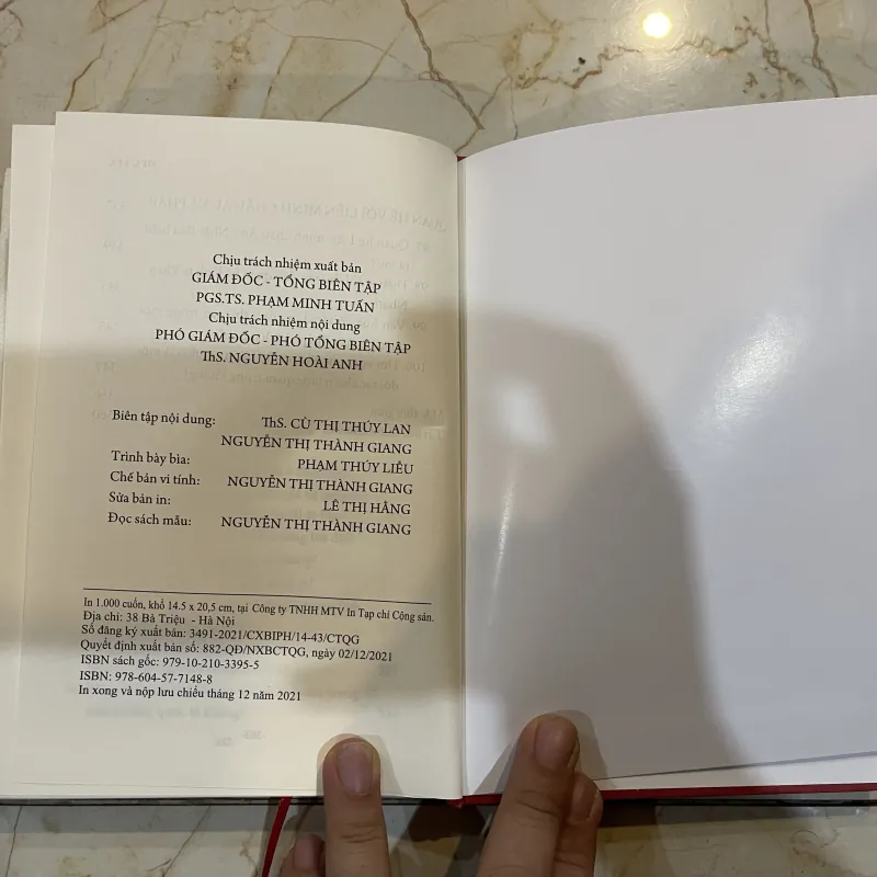 Nhật Bản qua 100 câu hỏi một mô hình đang suy thoái (B) 748597