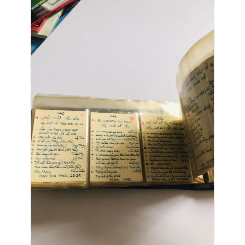 SỔ MỤC LỤC CD XƯA GHI TAY 795510
