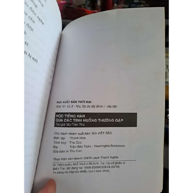 Học tiếng Hàn qua các tình huống thường gặp - Bùi Tiến Thọ HỌC NGOẠI NGỮ HCM1008 577298