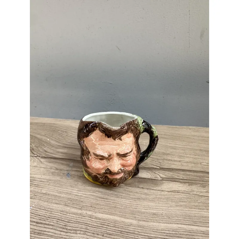 Ly rót hình người 1001736