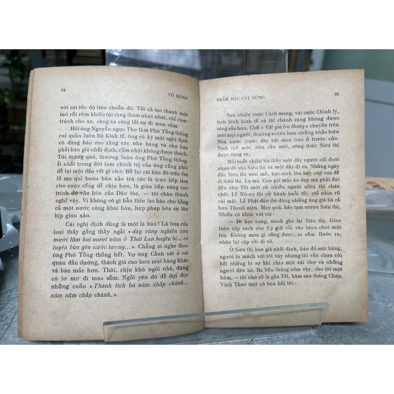 TRẦM MẶC CÂY RỪNG- VÕ HỒNG 704133