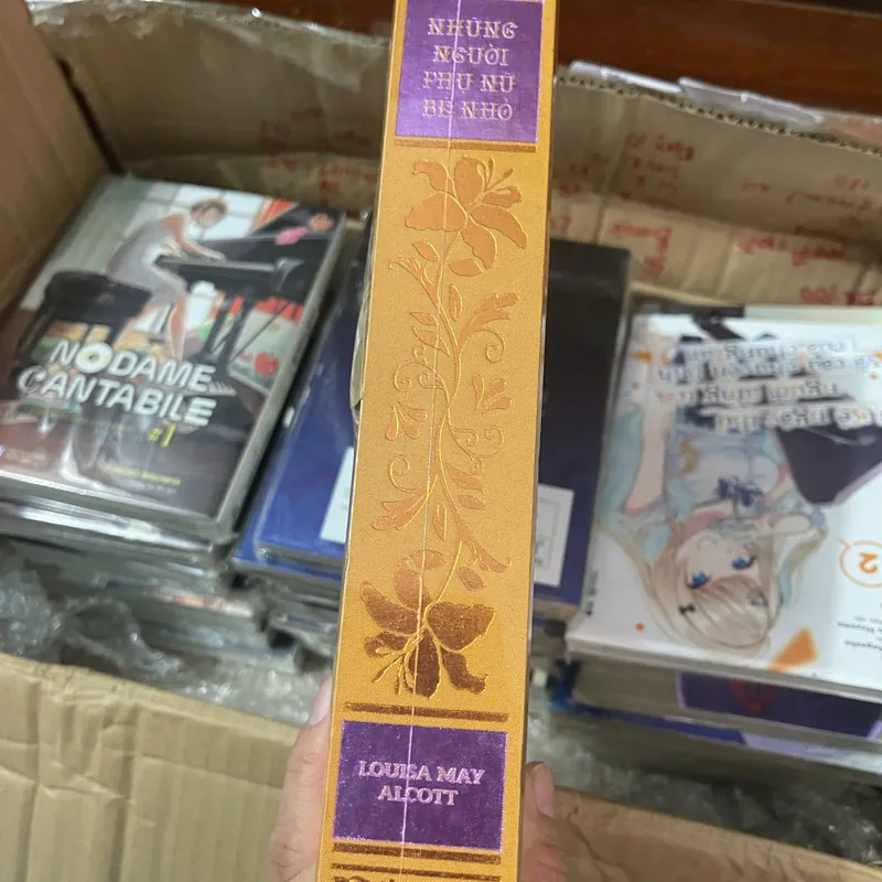 Những người phụ nữ bé nhỏ S200 572120