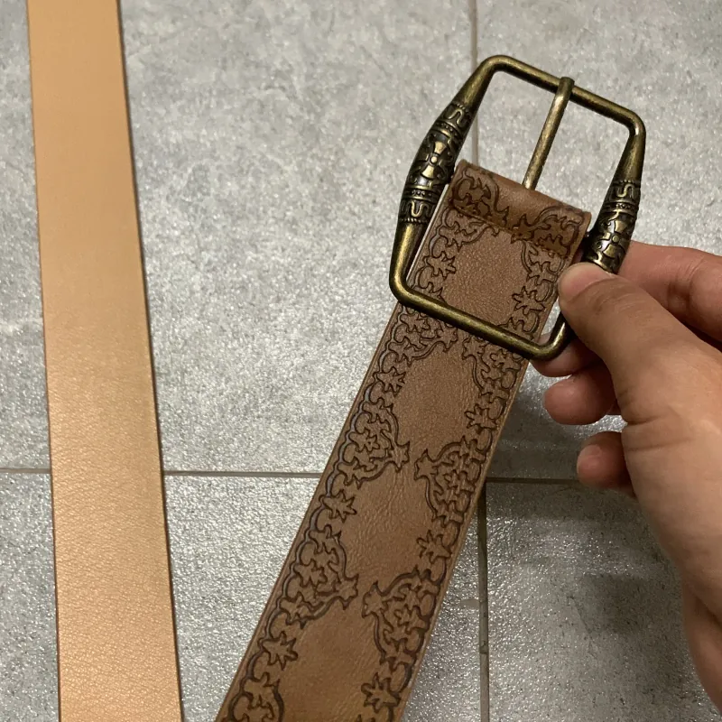 Dây nịt vintage nâu da bò khắc họa tiết bản to 3,6cm (giao động từ 3.5 đến 3,7) 931623