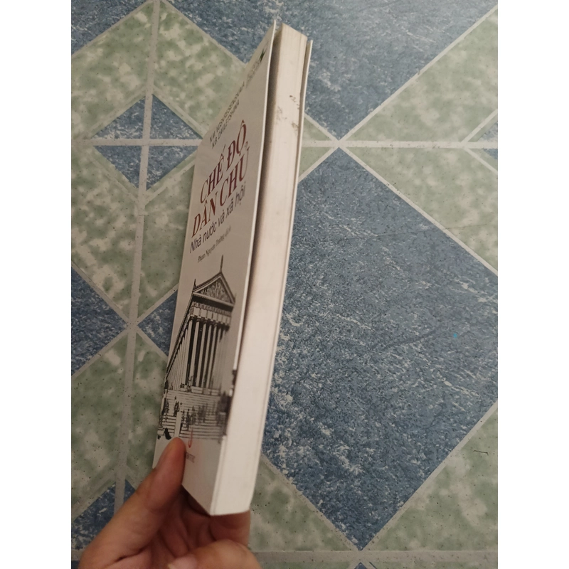 Chế độ dân chủ 510003