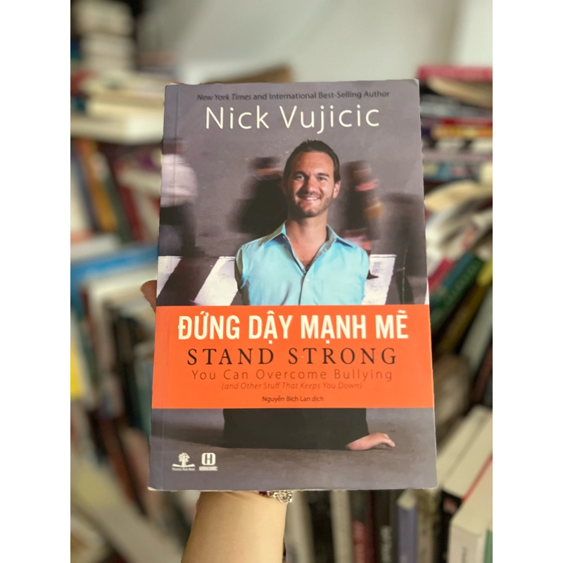 Đứng dậy mạnh mẽ Nick Vuijicic 393136