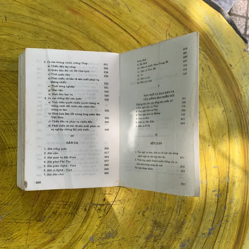 TỤC NGỮ CA DAO DÂN CA VIỆT NAM - VŨ NGỌC PHAN 1022458