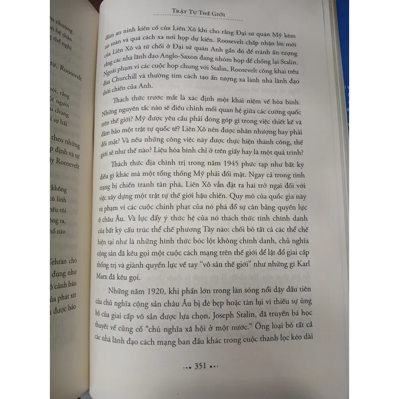 TRẬT TỰ THẾ GIỚI - PHẠM THÁI SƠN dịch 726827