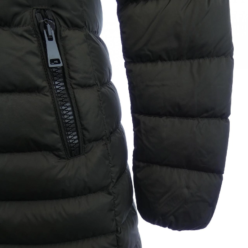 Áo khoác lông vũ MONCLER 642073