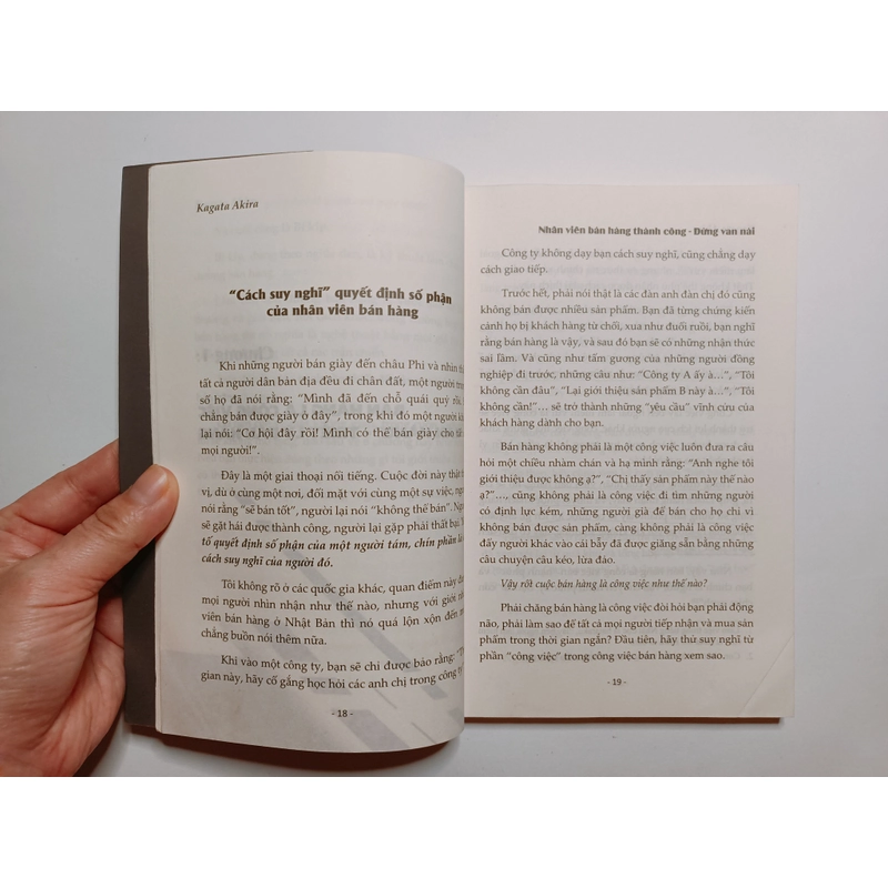 Nhân Viên Bán Hàng Thành Công - Đừng Van Nài
 360880