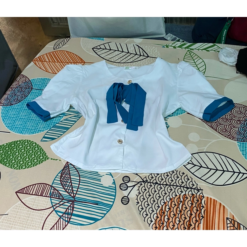 Áo váy màu trắng xanh vải size s  509287