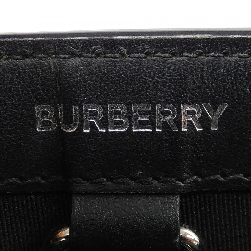 Túi BURBERRY - Hàng hiệu Chính hãng 832108