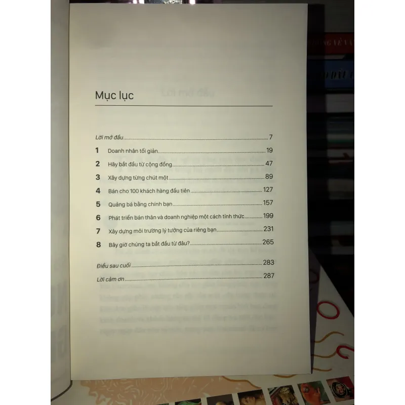 Ngựa lùn giữa đàn kỳ lân - Sahil Lavingia 778971