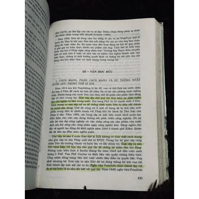 Văn học phương Tây 1001642