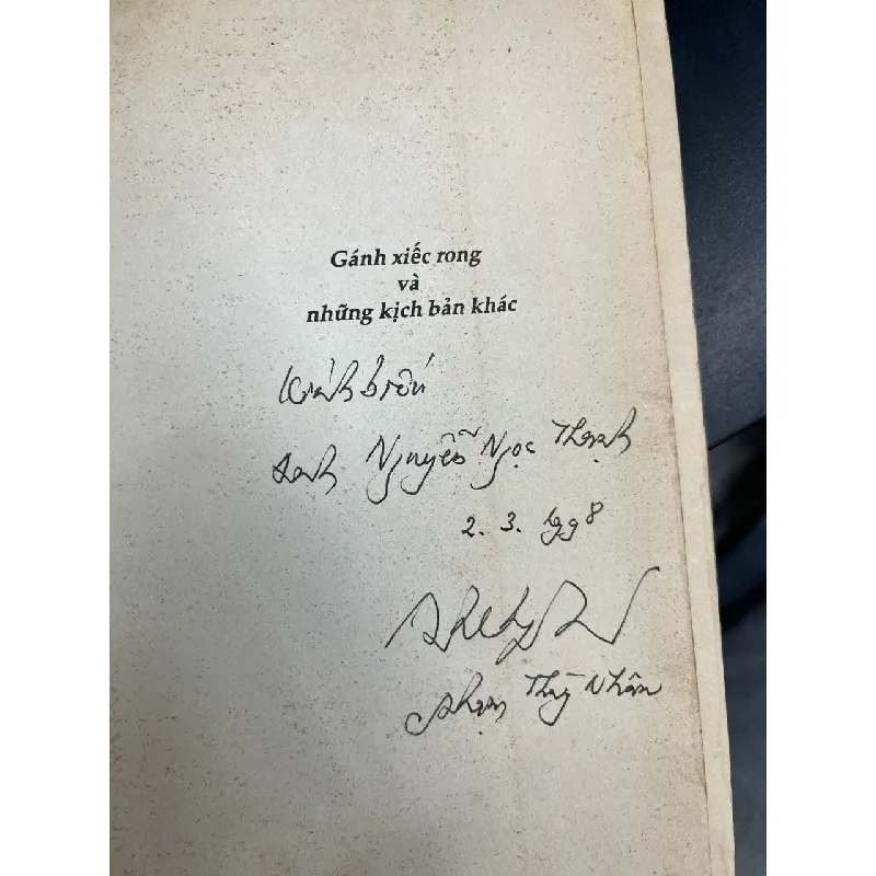 Gánh xiếc rong - Phạm Thuỳ Nhân 701787