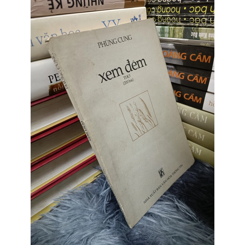 Xem đêm (Phùng Cung) 477829