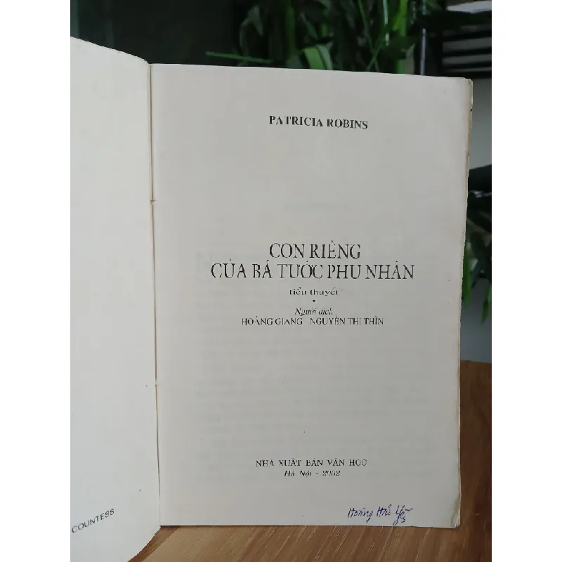 Con riêng của bá tước phu nhân – Patricia Robins 558502