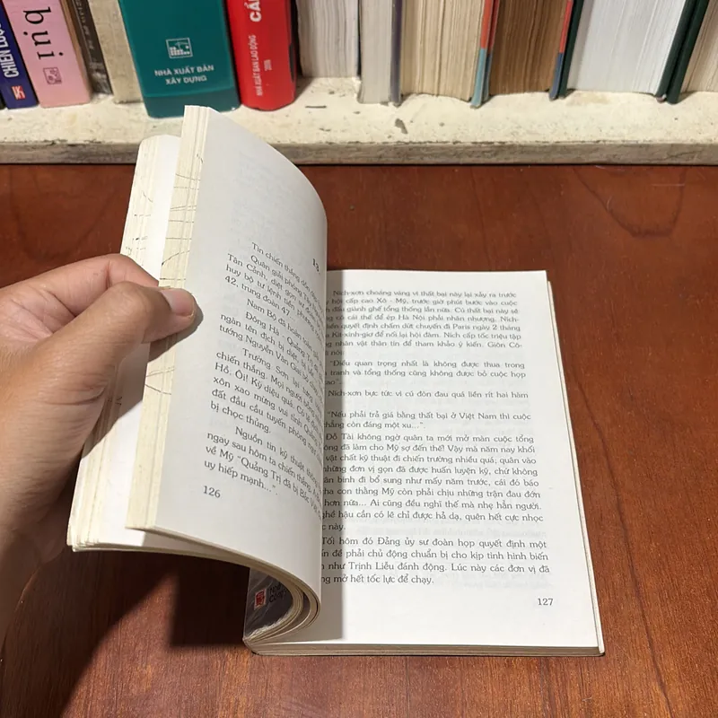 II Lịch Sử: Phía Tây Trường Sơn - Nguyễn Việt Phương - 2008 734500