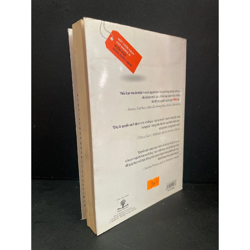 Đừng hành xử như người bán hãy suy nghĩ tựa người mua mới 80% bẩn bìa, ố nhẹ, tróc gáy nhẹ 2009 Jerry Acuff & Wally Wood HCM3004 MARKETING KINH DOANH 918621