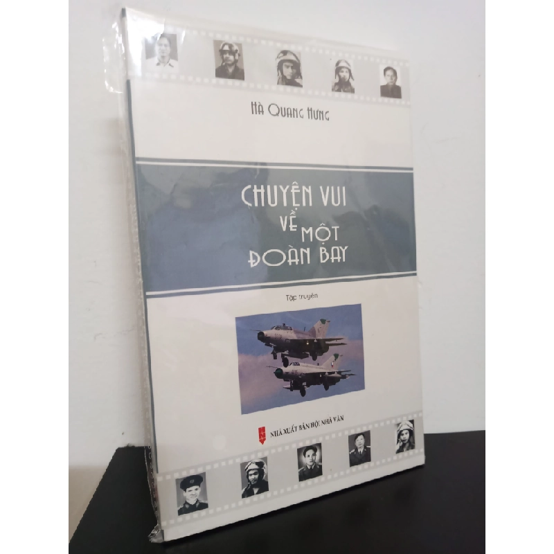 Chuyện Vui Về Một Đoàn Bay - Hà Quang Hưng New 100% HCM.ASB2911 62190