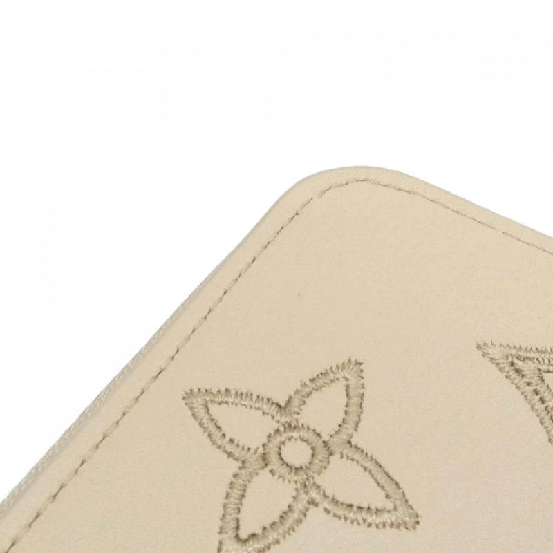 Ví Zippy Louis Vuitton Monogram LV Broderie Anglaise M82471 621474