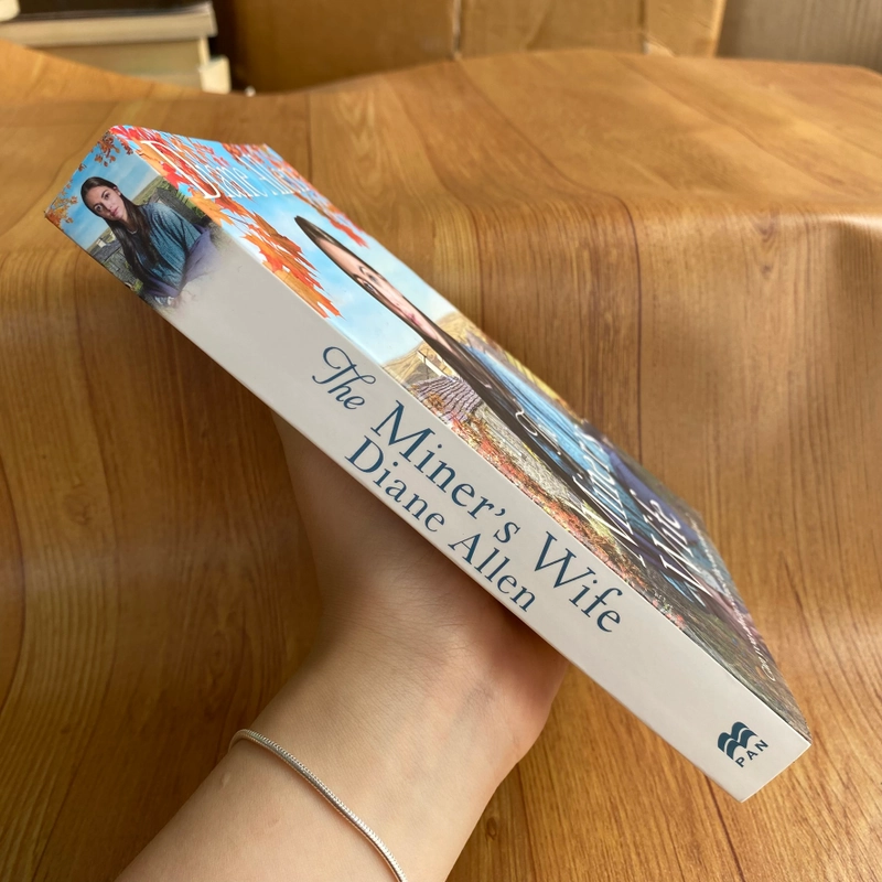 The Miner's Wife - by Diane Allen - Sách ngoại văn cũ 469435