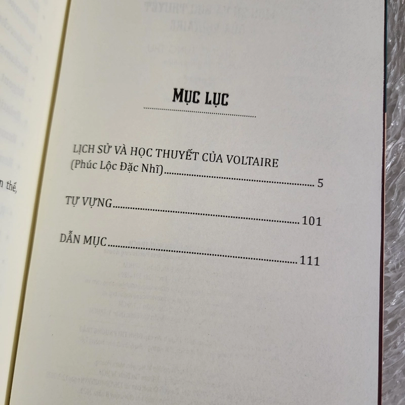Lịch sử và học thuyết của Voltaire | Phạm Quỳnh biên dịch 517988