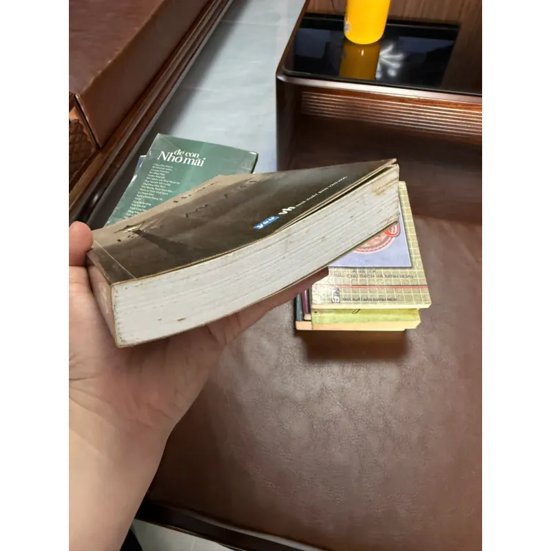 K2-Bạc Mệnh – Benjamin Black | Tiểu Thuyết Trinh Thám Âm U, Lôi Cuốn 990831