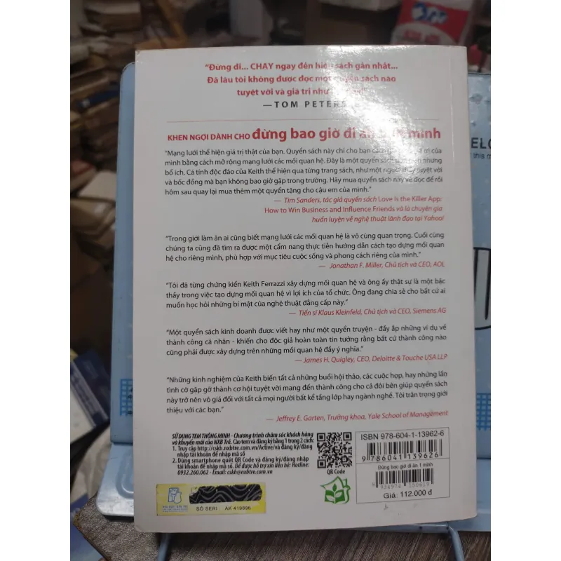Sách: Đừng bao giờ đi ăn một mình - TG: Keith Ferrazzi và Tahl Raz (B1) 728193