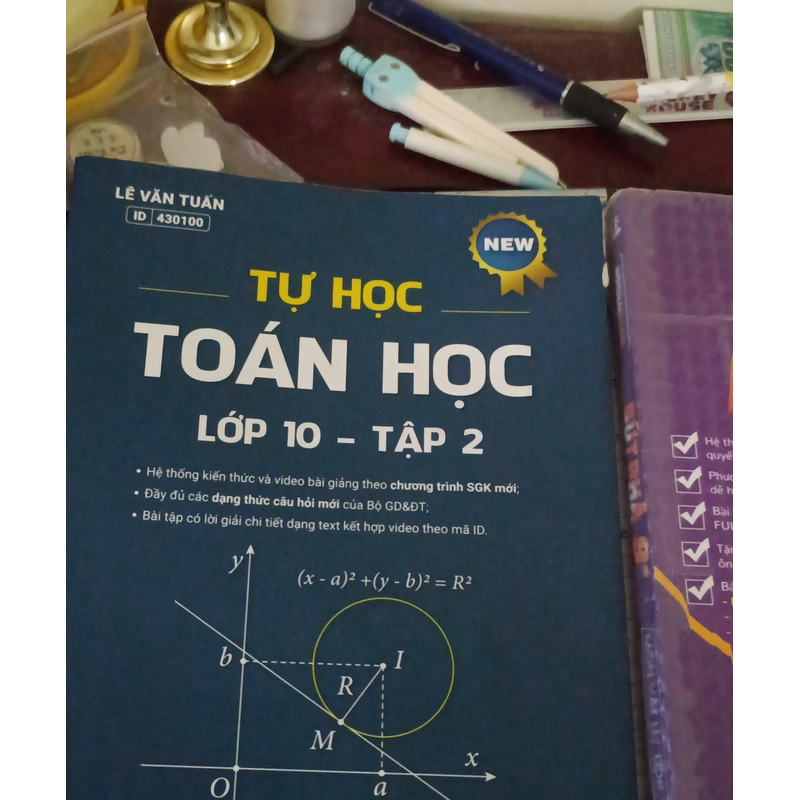 Pass sách bứt phá 9+ vật lý 10 có quà  478088