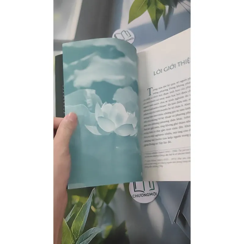 Ngọc Sáng Trong Hoa Sen - John Blofeld & Nguyên Phong 961212