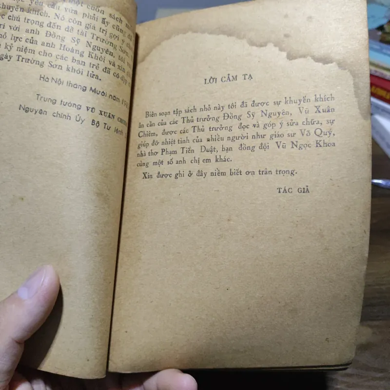 Ngàn Dặm Trường Sơn - Hoàng Khôi 1007026