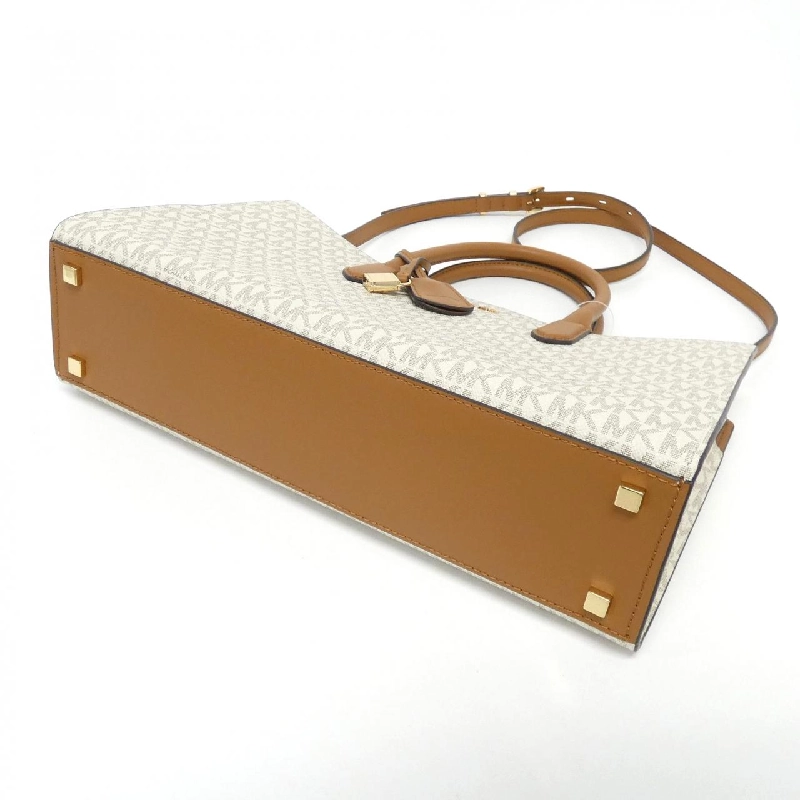 【Sản phẩm mới】Túi SCARLETT 30F4GETS2B của Michael Michael Kors 619174