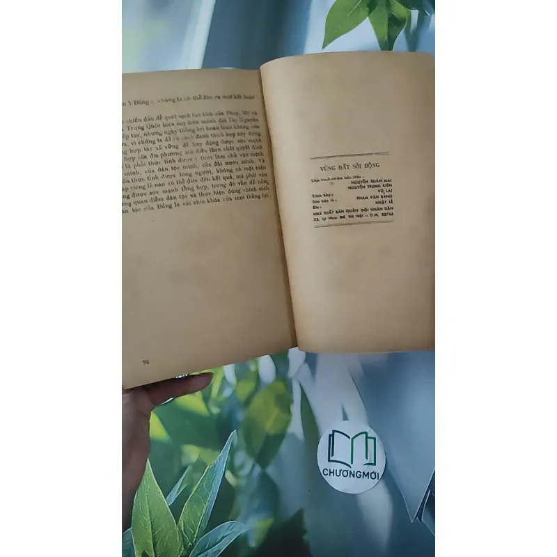 [MIỄN PHÍ BỌC SÁCH] [XƯA] Vùng Đất Sôi Động (1985) - Nguyễn Trần Thiết 997784