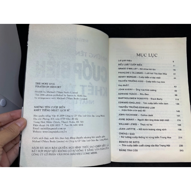 Những Tên Cướp Biển Khét Tiếng Nhất Lịch Sử - Shelly Klein, Mới 80% (Ố Vàng), 2010 SBM.VH2504 914210