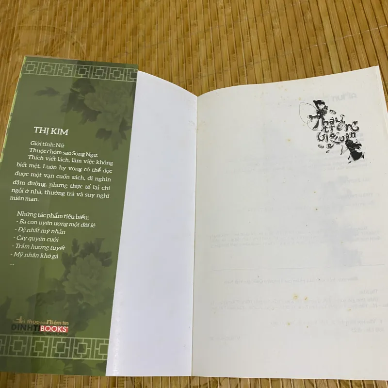 Thâu trọn gió xuân 1003695