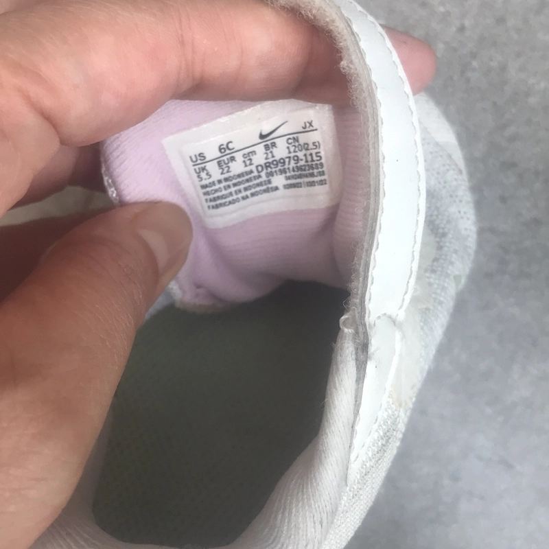 Giày Nike trẻ em Chính Hãng 482457