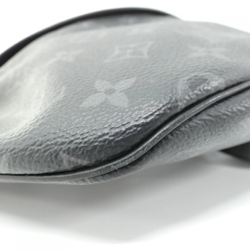 Túi đeo chéo Louis Vuitton Monogram Eclipse Discovery M44336 613329